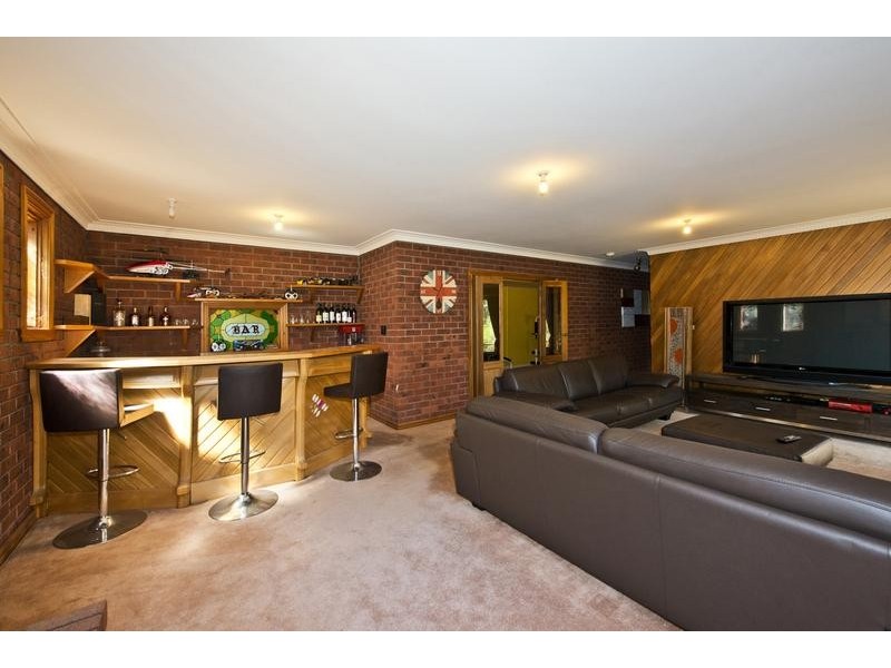 Eltham VIC 3095