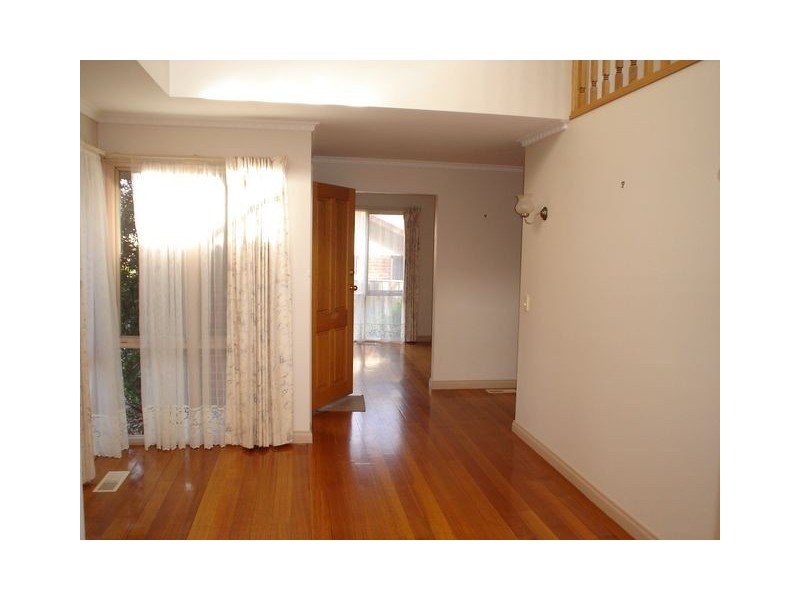 2/40 St Hellier Street, Heidelberg Heights VIC 3081