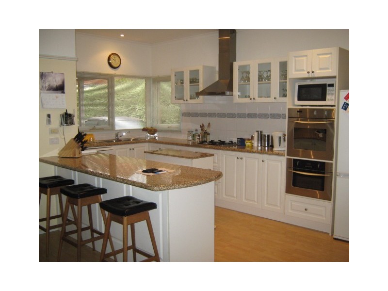 2/19 Lawson Parade, Heidelberg Heights VIC 3081