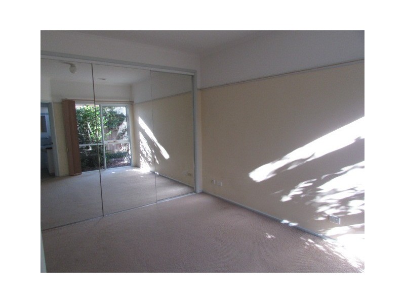 2/19 Lawson Parade, Heidelberg Heights VIC 3081