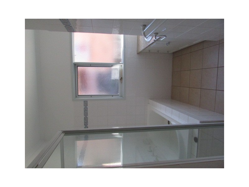 2/19 Lawson Parade, Heidelberg Heights VIC 3081