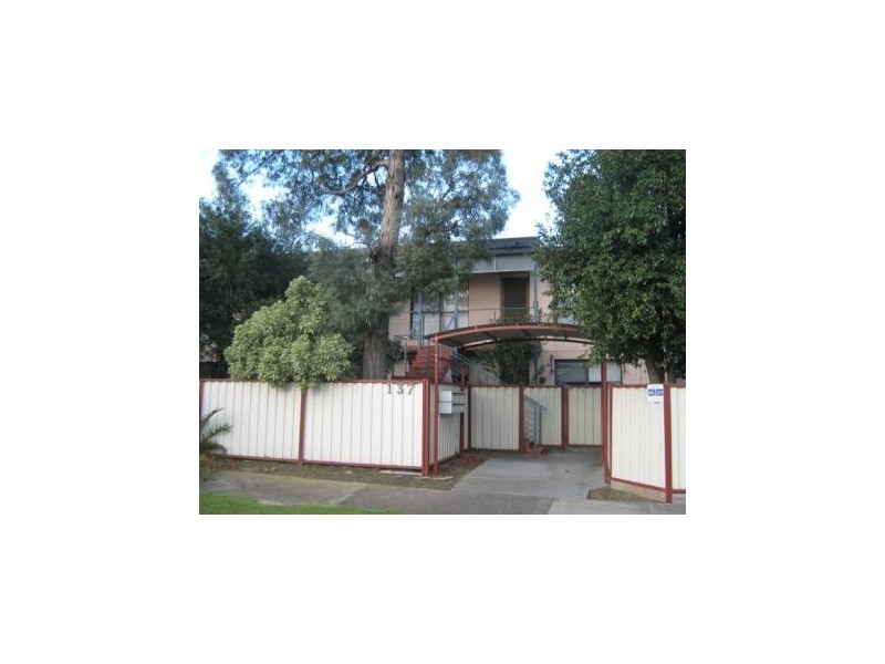 4/137 Ford Street, Ivanhoe VIC 3079