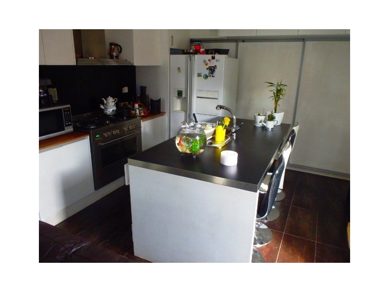 17 Ramu Parade, Heidelberg West VIC 3081