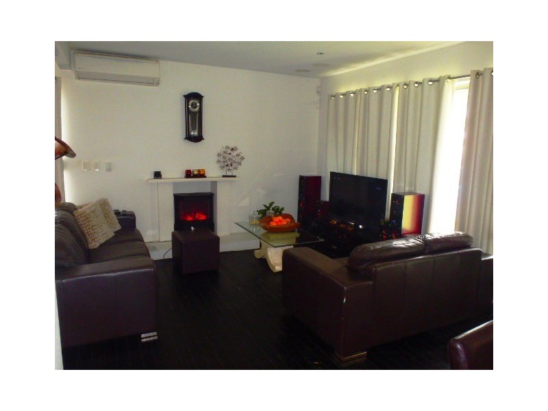 17 Ramu Parade, Heidelberg West VIC 3081