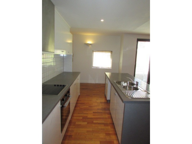 12/157 Bouverie Street, Carlton VIC 3053