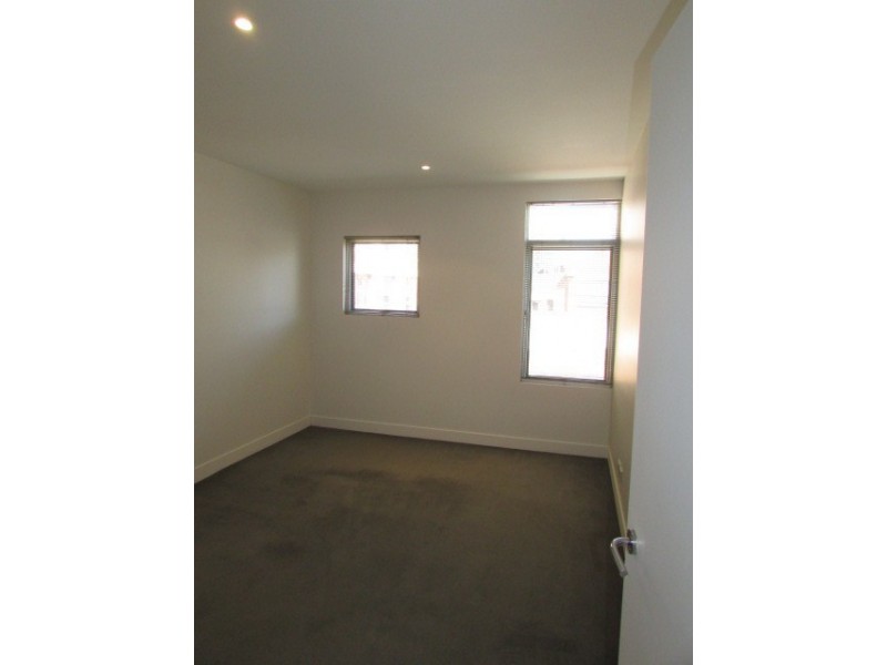 12/157 Bouverie Street, Carlton VIC 3053