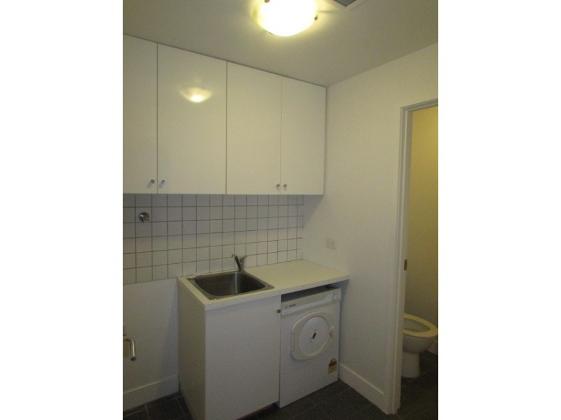 12/157 Bouverie Street, Carlton VIC 3053