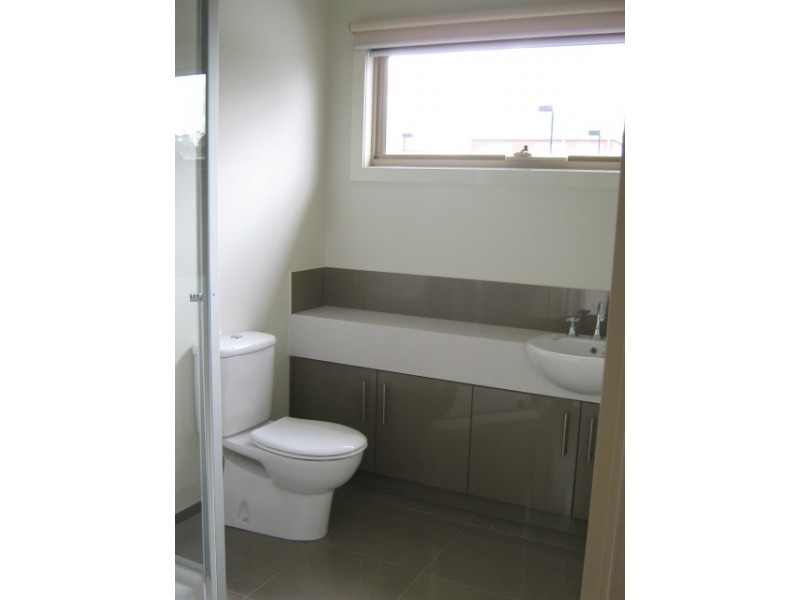 2/35 Moody Street, Balwyn North VIC 3104