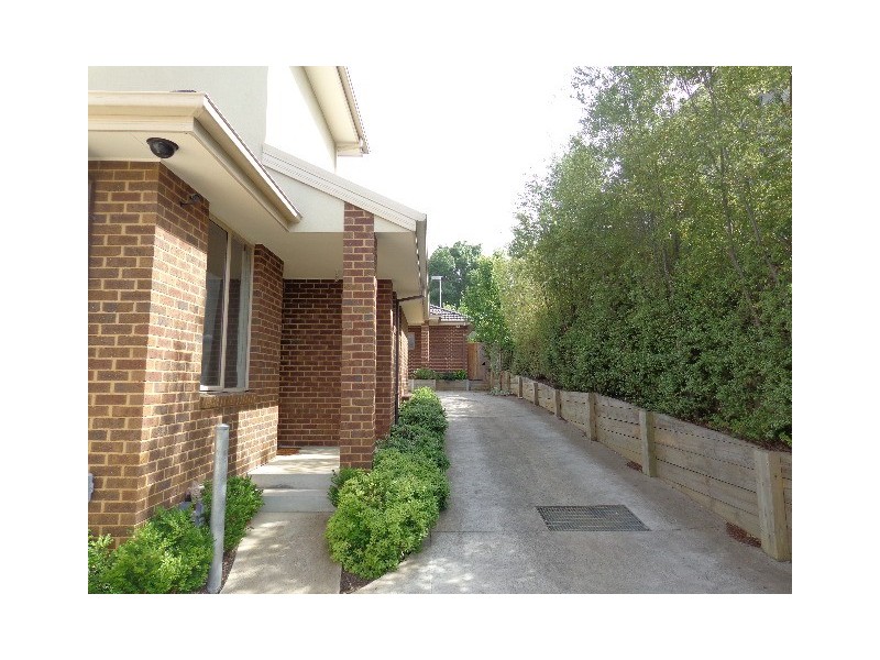 2/35 Moody Street, Balwyn North VIC 3104