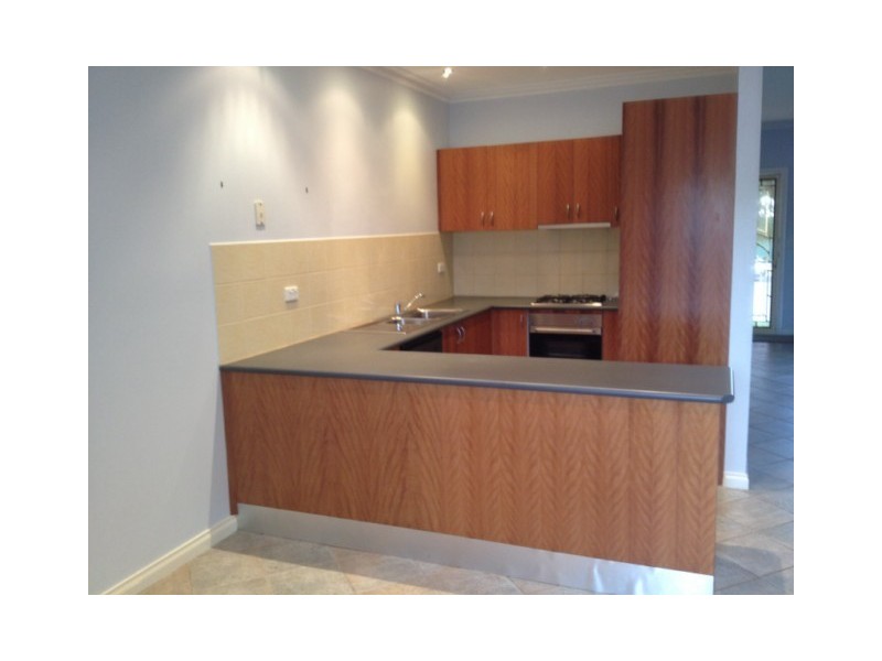 2a Kirkdale Street, Brunswick VIC 3056