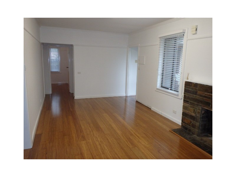 10 Catalina Street, Heidelberg West VIC 3081