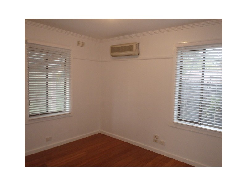 10 Catalina Street, Heidelberg West VIC 3081