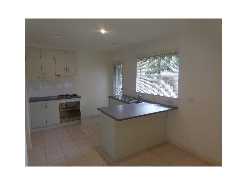 8/16 Waverley Avenue, Ivanhoe VIC 3079