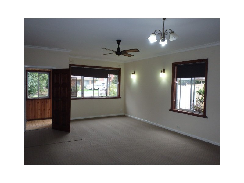 7 Arnold Avenue, Heidelberg Heights VIC 3081