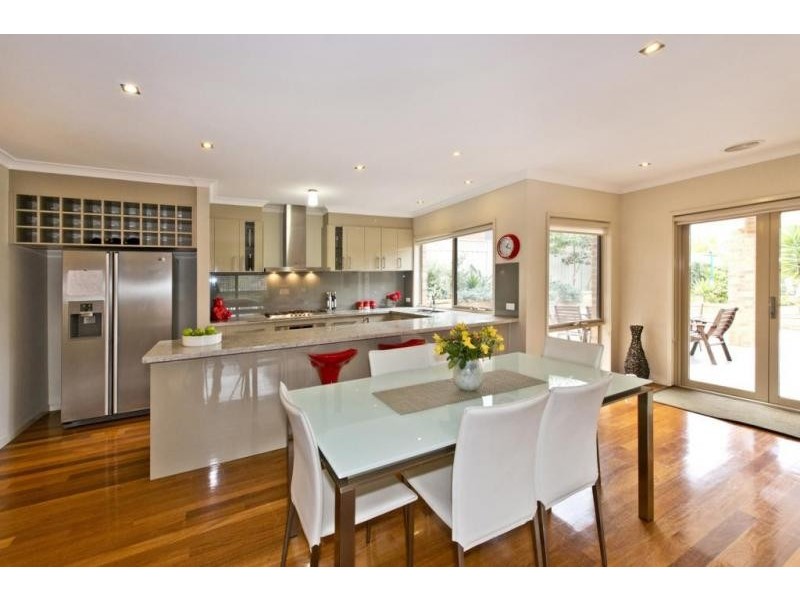 8 Neville Court, Viewbank VIC 3084