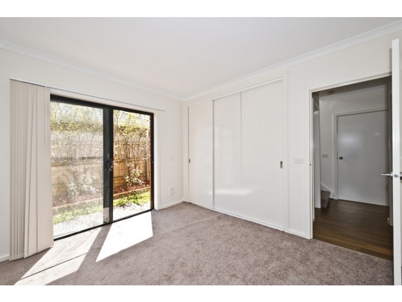 1&4/4 Kanimbla Court, Heidelberg West VIC 3081