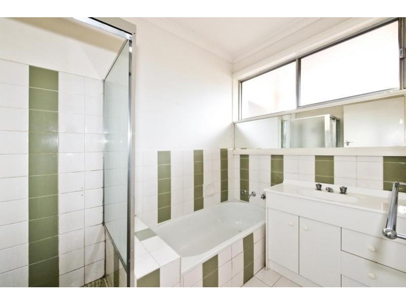 1/48-50 Locksley Road, Ivanhoe VIC 3079