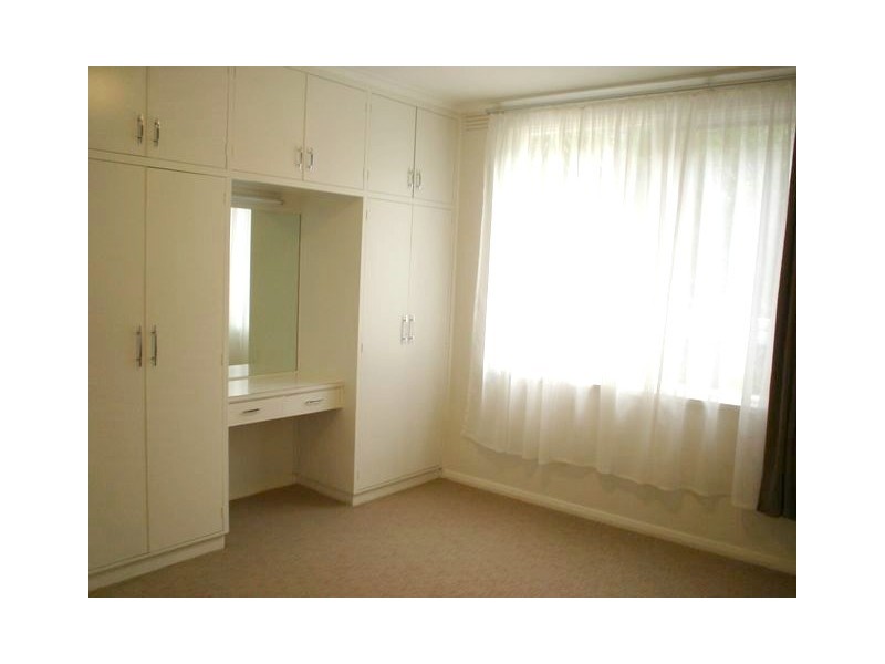 4/12 Stradbroke Avenue, Heidelberg VIC 3084