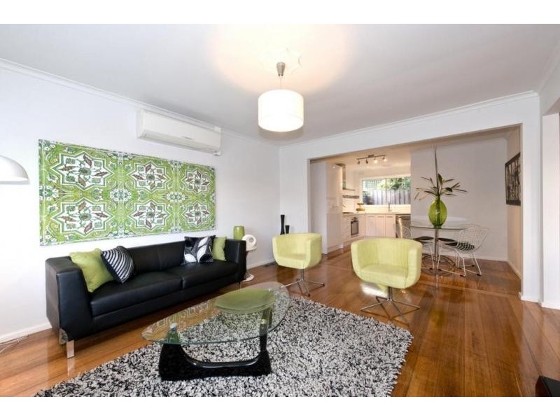 2/11 Langs Road, Ivanhoe VIC 3079