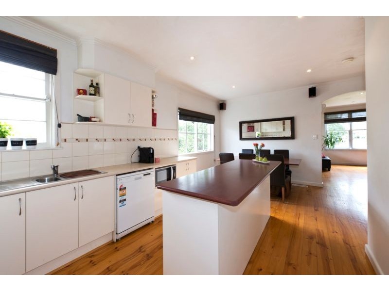 17 Derna Street, Heidelberg West VIC 3081