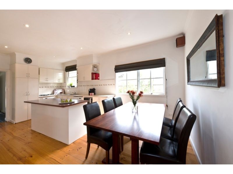 17 Derna Street, Heidelberg West VIC 3081