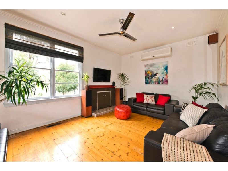 17 Derna Street, Heidelberg West VIC 3081