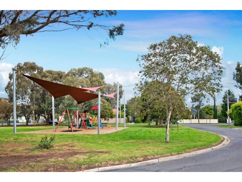 17 Derna Street, Heidelberg West VIC 3081