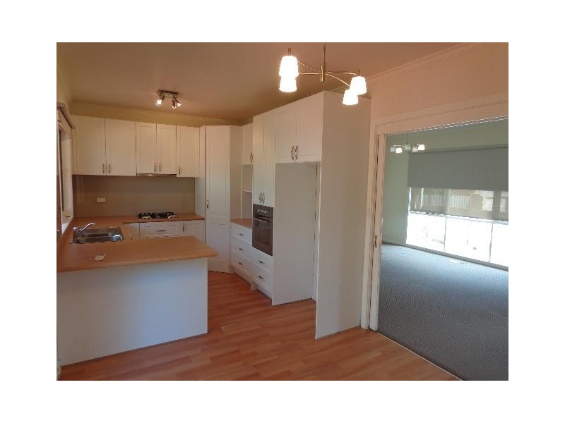 2/8 Stokes Street, Rosanna VIC 3084