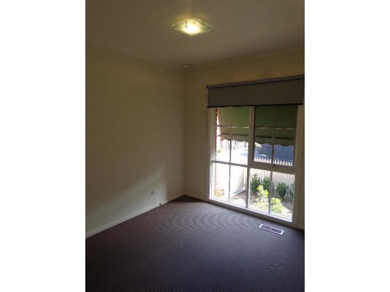 2/8 Stokes Street, Rosanna VIC 3084