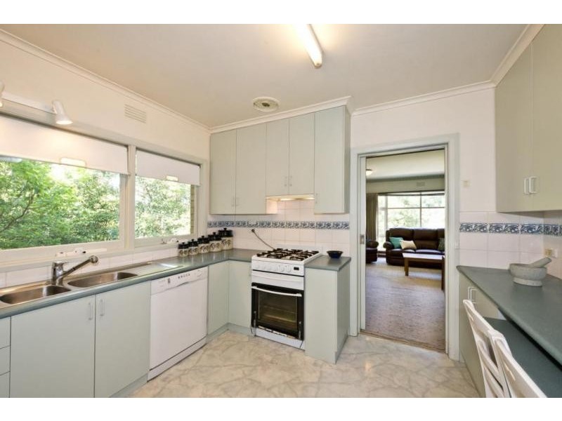 4 Thyer Road, Ivanhoe VIC 3079