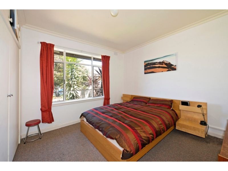 6 Mary Avenue, Heidelberg Heights VIC 3081