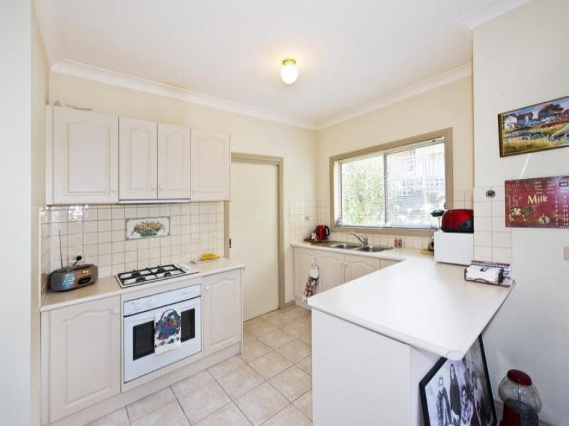2/55 Outhwaite Road, Heidelberg Heights VIC 3081