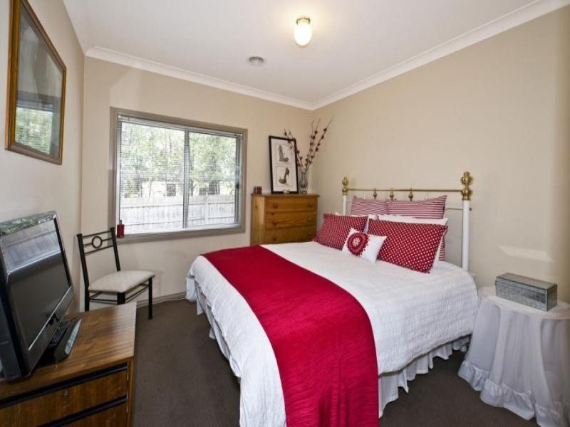 2/55 Outhwaite Road, Heidelberg Heights VIC 3081