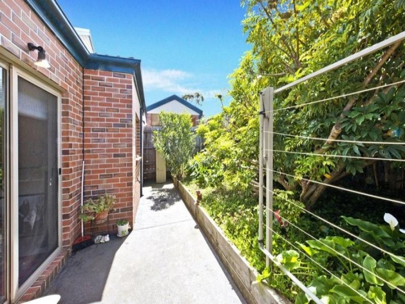 2/55 Outhwaite Road, Heidelberg Heights VIC 3081