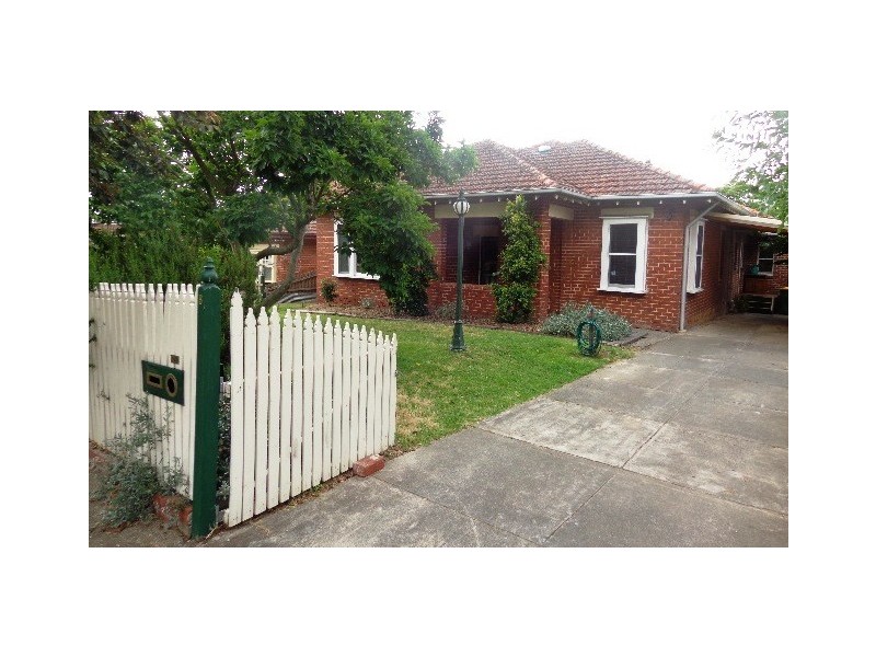 8 Clauscen Street, Heidelberg Heights VIC 3081