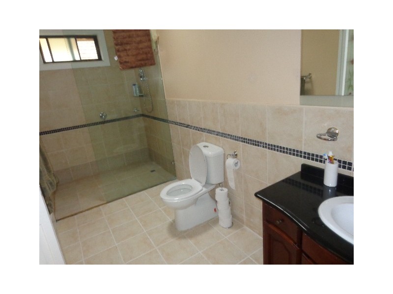 8 Clauscen Street, Heidelberg Heights VIC 3081