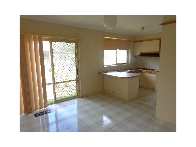 2/31 Montgomery Street, Heidelberg Heights VIC 3081