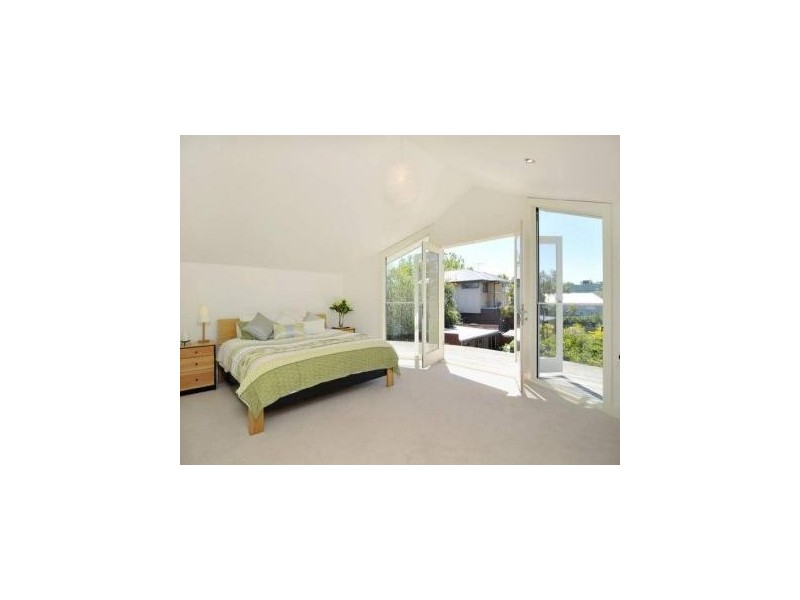 11 Riverview Grove, Alphington VIC 3078