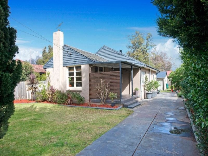 17 Derna Street, Heidelberg West VIC 3081