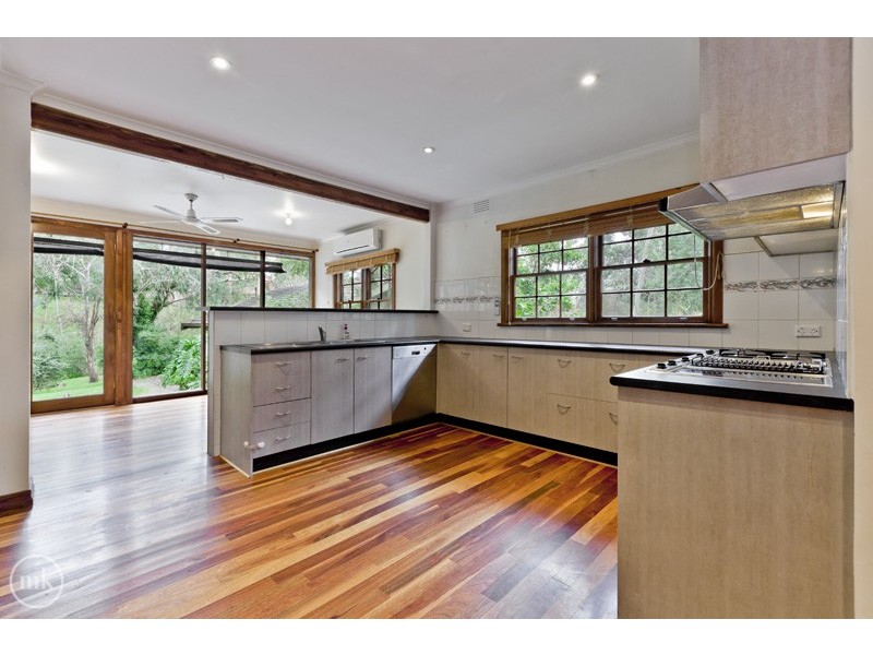 4 Stornoway Glen, Viewbank VIC 3084