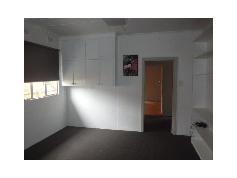 3 Narvik Crescent, Heidelberg West VIC 3081