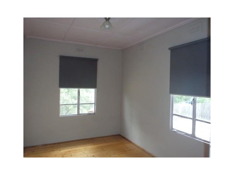 3 Narvik Crescent, Heidelberg West VIC 3081