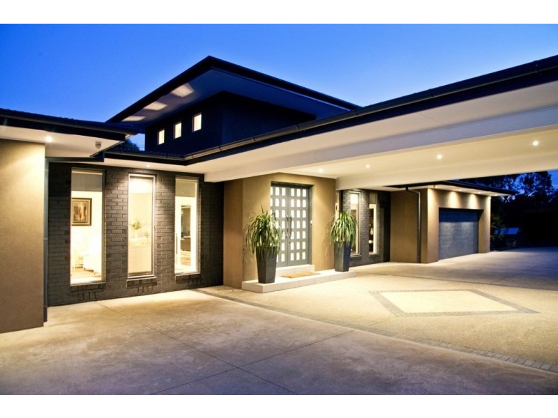 94 McLennans Road, Plenty VIC 3090