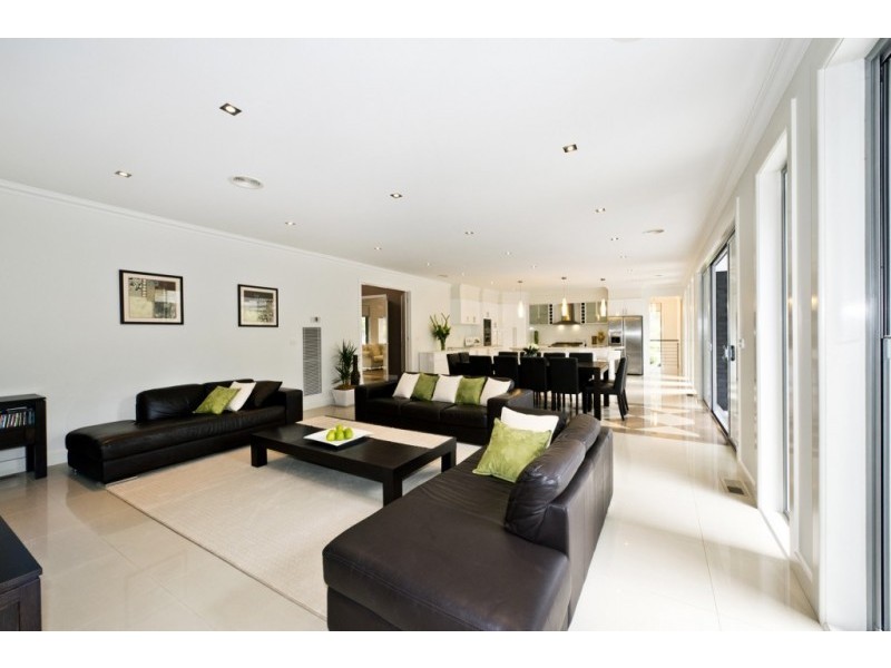 94 McLennans Road, Plenty VIC 3090