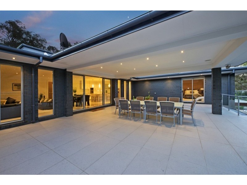 94 McLennans Road, Plenty VIC 3090