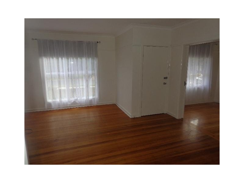 29 Brunei Crescent, Heidelberg West VIC 3081