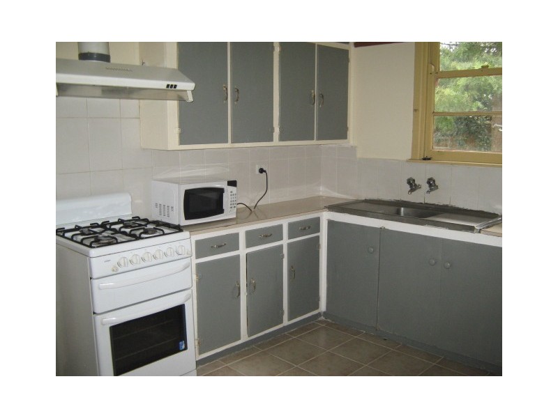 222 Oriel Road, Heidelberg West VIC 3081