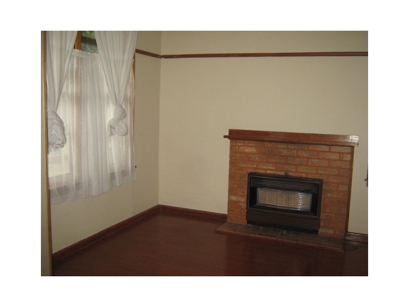 222 Oriel Road, Heidelberg West VIC 3081