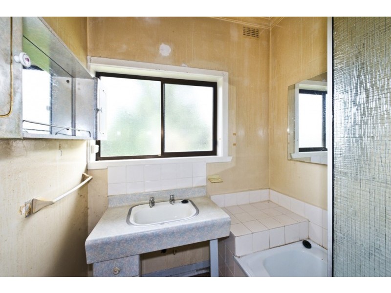 34 Collins Street, Heidelberg Heights VIC 3081