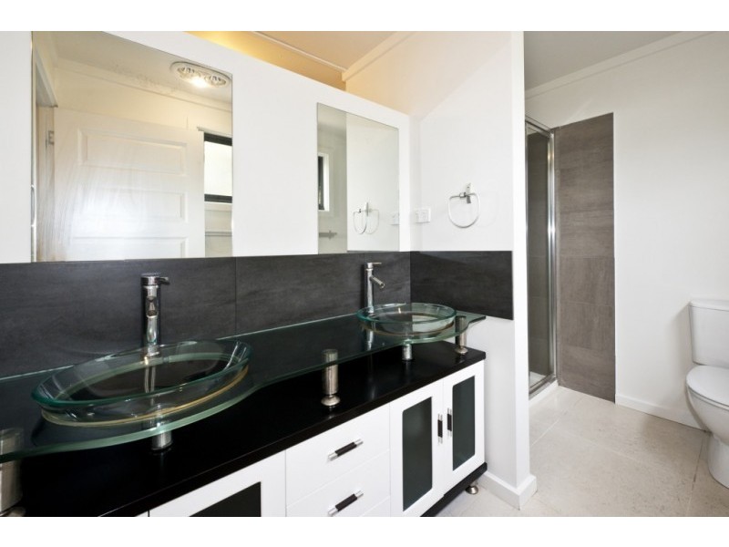 11a Cypress Street, Heidelberg West VIC 3081